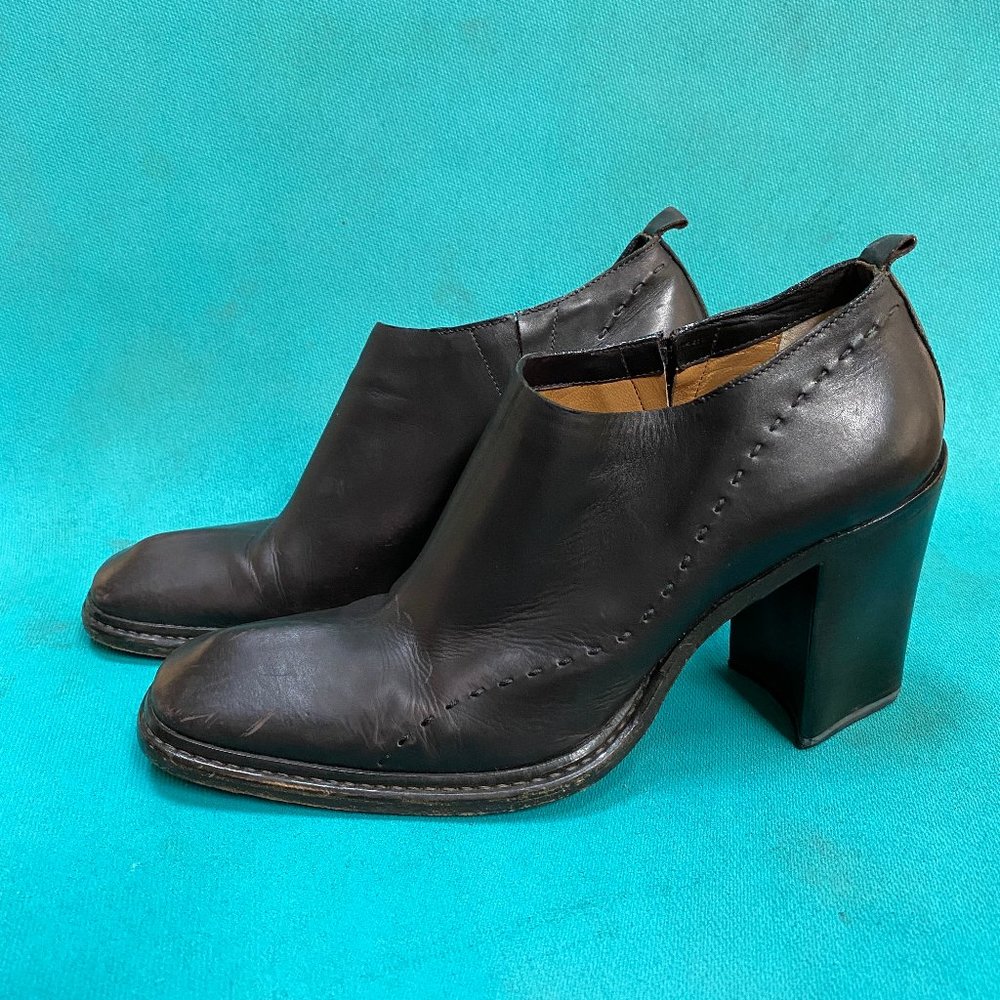 Costume National ankle booties, size 40